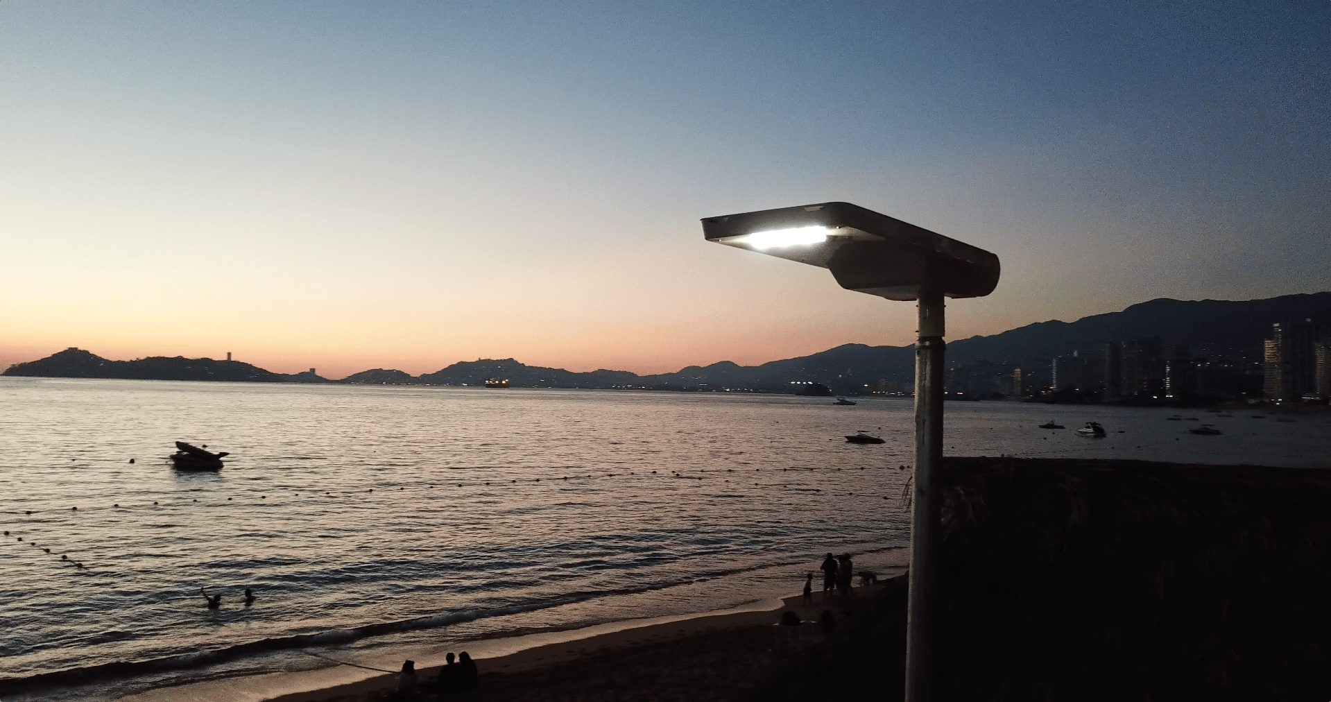 Acapulco ISSL light